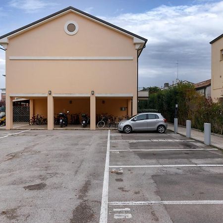 Elly'S Home Parcheggio Privato Ravenna Exteriér fotografie