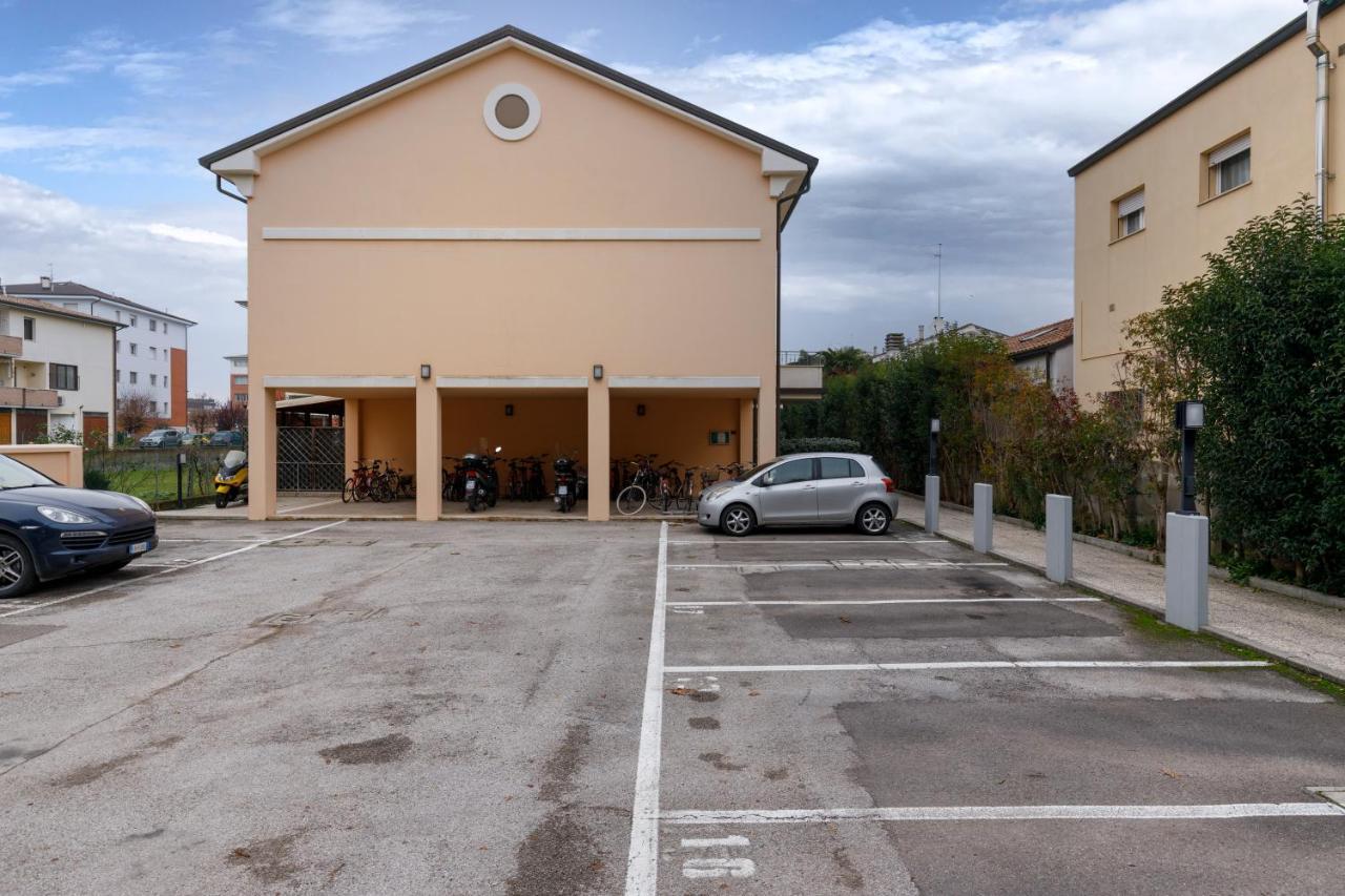 Elly'S Home Parcheggio Privato Ravenna Exteriér fotografie